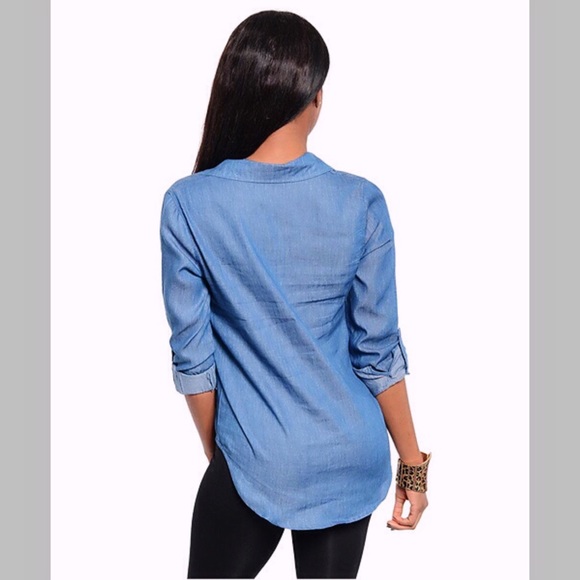 🎈CLEARANCE 🎈⭐️HP⭐️Stunning Dark Denim Top✨ - Picture 2 of 6